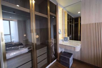 2 bed Condo in Ideo Q Sukhumvit 36 Khlongtan Sub District C019420