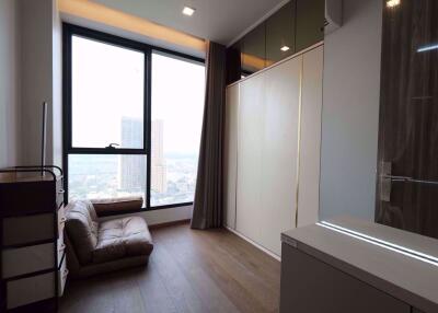 2 bed Condo in Ideo Q Sukhumvit 36 Khlongtan Sub District C019420