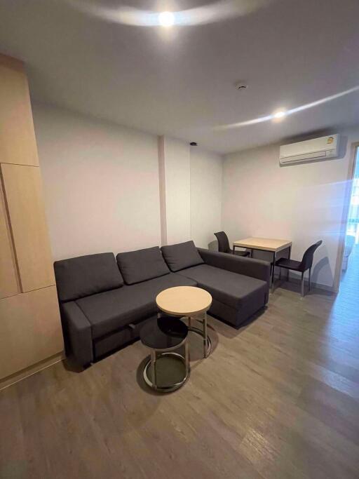 1 bed Condo in The Shade Sathon 1 Chong Nonsi Sub District C019401