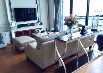 3 bed Duplex in Bright Sukhumvit 24 Khlongtan Sub District D019396