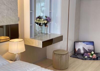 2 bed Duplex in Knightsbridge Prime Sathorn Thungmahamek Sub District D019380