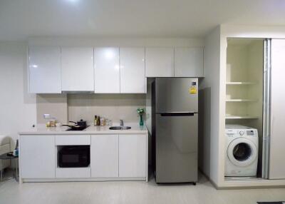 2 bed Condo in Rhythm Sukhumvit 42 Phra Khanong Sub District C019375