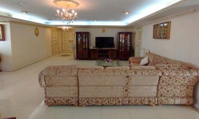 4 bed Condo in Saichol Mansion Khlong San District C019345