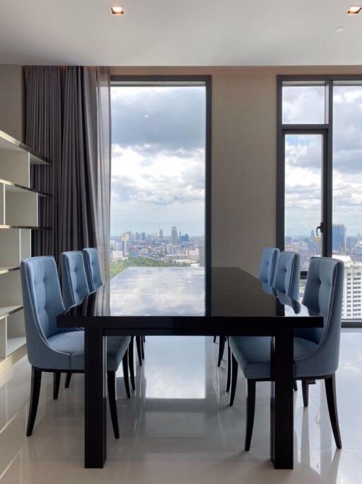 3 bed Condo in Q1 Sukhumvit Condo by Q House Khlongtoei Sub District C019326