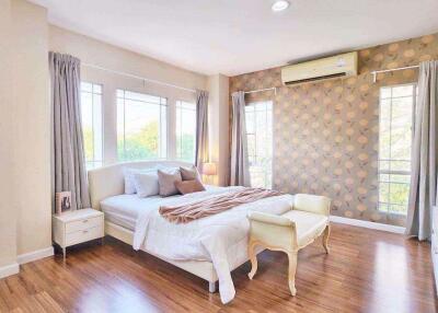 3 bed House in Manthana Onnut-Wongwaen 2 Dokmai Sub District H019320