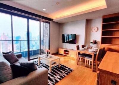 2 bed Condo in The Lumpini 24 Khlongtan Sub District C019307