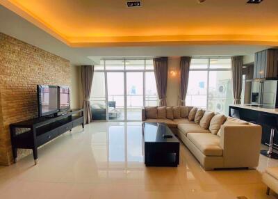 2 bed Duplex in Baan Nonsi Sathon District D019305