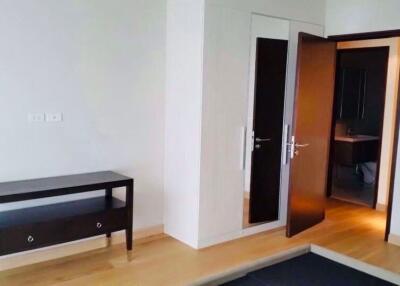 2 bed Duplex in Baan Nonsi Sathon District D019305