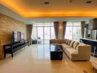 2 bed Duplex in Baan Nonsi Sathon District D019305