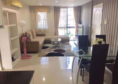 2 bed Condo in Serene Place Sukhumvit 24 Khlongtan Sub District C019302