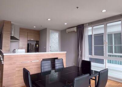 2 bed Condo in Villa Sikhara Khlong Tan Nuea Sub District C019285