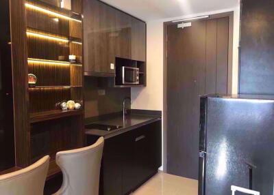 1 bed Condo in Ashton Chula - Silom Mahaphruettharam Sub District C019275