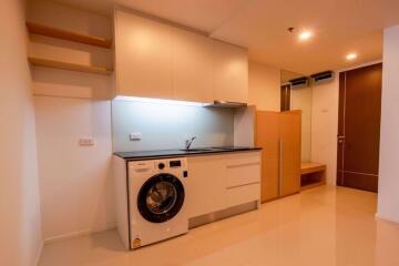 3 bed Condo in 15 Sukhumvit Residences Khlong Toei Nuea Sub District C019249