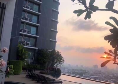 1 bed Condo in Menam Residences Wat Phraya Krai Sub District C019239