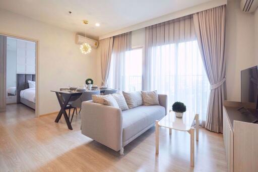 2 bed Condo in Noble Revolve Ratchada 2 Huai Khwang Sub District C019232