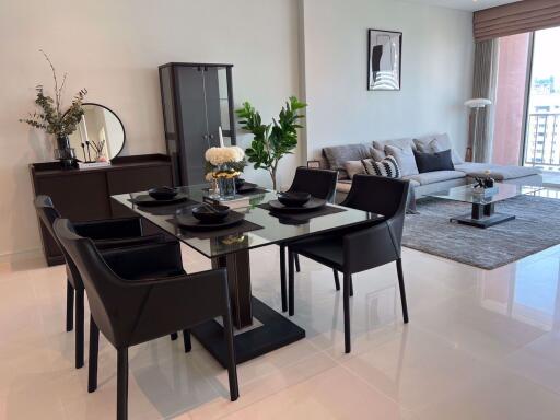 2 bed Condo in Fullerton Sukhumvit Khlongtoei Sub District C019231