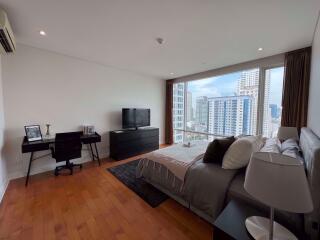 2 bed Condo in Fullerton Sukhumvit Khlongtoei Sub District C019230