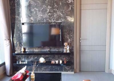 1 bed Condo in The Esse at Singha Complex Khlong Toei Nuea Sub District C019223