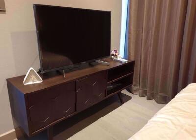 1 bed Condo in The Esse at Singha Complex Khlong Toei Nuea Sub District C019223