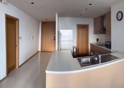 2 bed Condo in The Empire Place Yan Nawa Sub District C019211