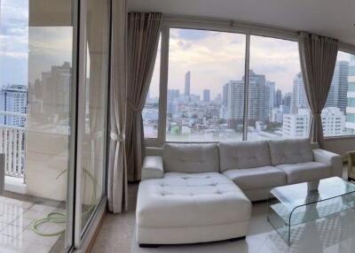 2 bed Condo in The Empire Place Yan Nawa Sub District C019211