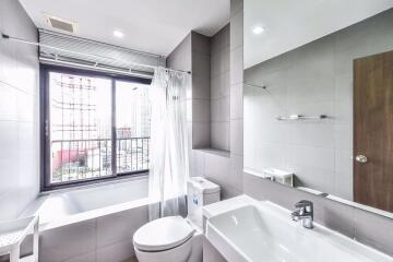 1 bed Condo in Noble Revent Ratchathewi District C019199