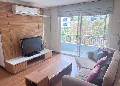 2 bed Condo in The Bangkok Sukhumvit 61 Khlong Tan Nuea Sub District C019190