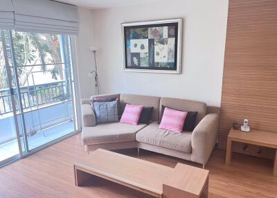 2 bed Condo in The Bangkok Sukhumvit 61 Khlong Tan Nuea Sub District C019190