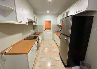 2 bed Condo in Grand Langsuan Lumphini Sub District C019186