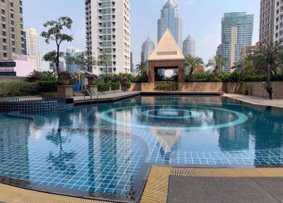 2 bed Condo in Grand Langsuan Lumphini Sub District C019186