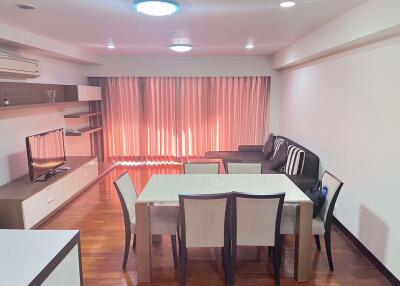 2 bed Condo in Baan Sukhumvit 14 Khlongtoei District C019181