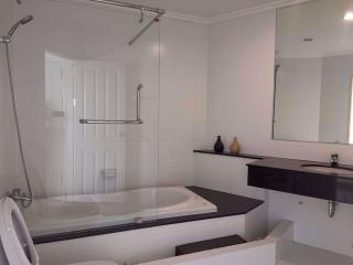 2 bed Condo in Supalai Casa Riva Bangkholaem Sub District C019178