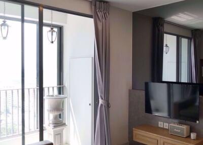 2 bed Condo in Ideo Mobi Sukhumvit Bangchak Sub District C019175