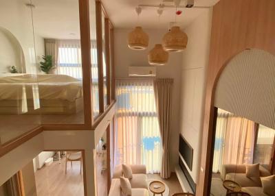 1 bed Duplex in Ideo Rama 9-Asoke Huai Khwang Sub District D019170