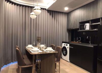 2 bed Condo in Ashton Chula - Silom Mahaphruettharam Sub District C019128