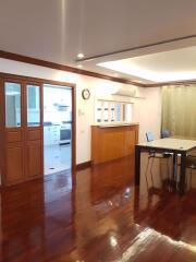 2 bed Condo in Regent on the Park 1 Khlongtan Sub District C019123