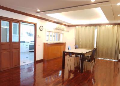 2 bed Condo in Regent on the Park 1 Khlongtan Sub District C019123