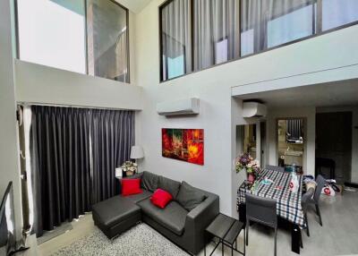 2 bed Duplex in The Tree Sukhumvit 64 Bangchak Sub District D019108