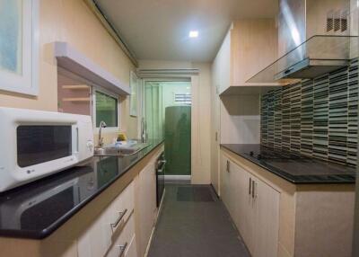 3 bed House in Town Avenue Srinakarin Suanluang Sub District H019100