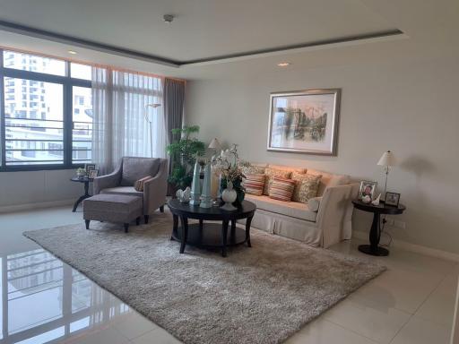 3 bed Condo in Romsai Residence Khlong Tan Nuea Sub District C019083