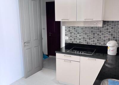 4 bed Duplex in Baan Rajprasong Lumphini Sub District D019073