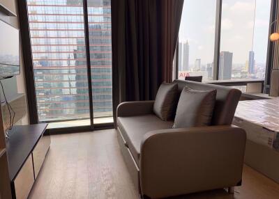 1 bed Condo in Ashton Silom Suriyawong Sub District C019068