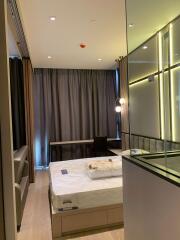 1 bed Condo in Ashton Silom Suriyawong Sub District C019068