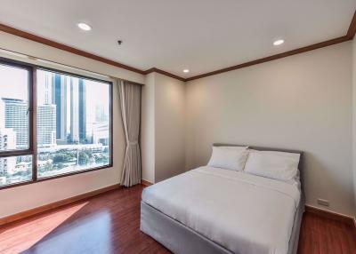 3 bed Condo in Baan Chao Praya Khlong San Sub District C019047