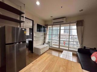 2 bed Condo in Baan Klang Krung Siam-Pathumwan Thanonphetchaburi Sub District C019046