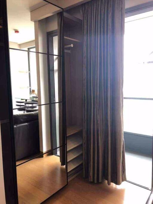 1 bed Condo in The Lumpini 24 Khlongtan Sub District C019045