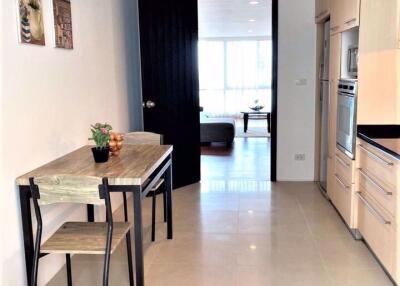 3 bed Condo in Sathorn Gallery Residences Bang Rak District C019040