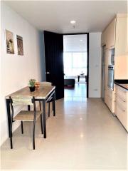 4 bed Condo in Sathorn Gallery Residences Bang Rak District C019039