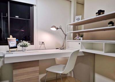 1 bed Duplex in Chewathai Residence Asoke Makkasan Sub District D019037