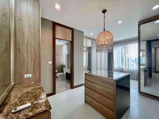 3 bed Condo in Villa Asoke Makkasan Sub District C019034